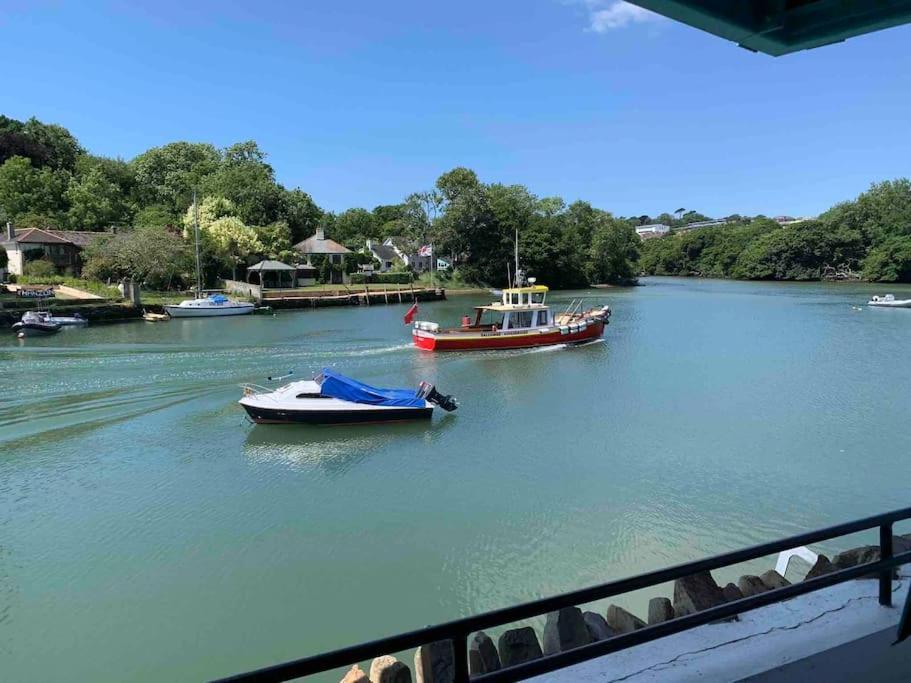 Crabshell Quay Waterfront Living In Kingsbridge Apartment
